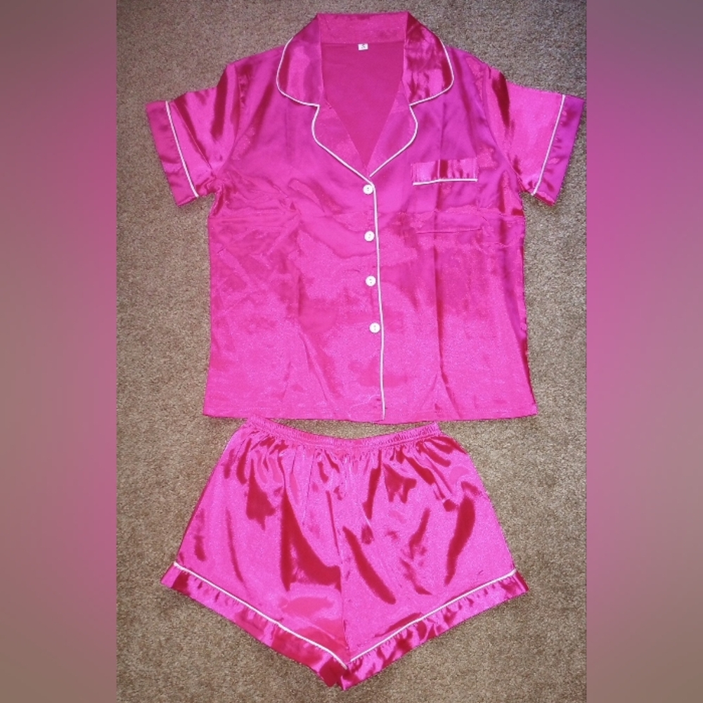 Unbranded Women's Pink Satin Pajamas Set Size S  (New Without Tag)
